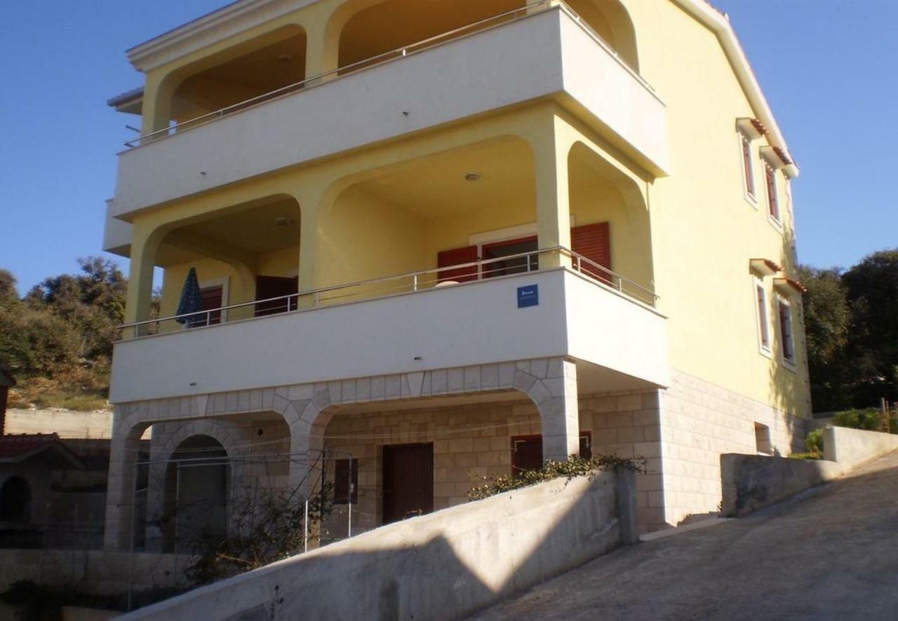 Apartments Viktor Rogoznica  Exterior photo
